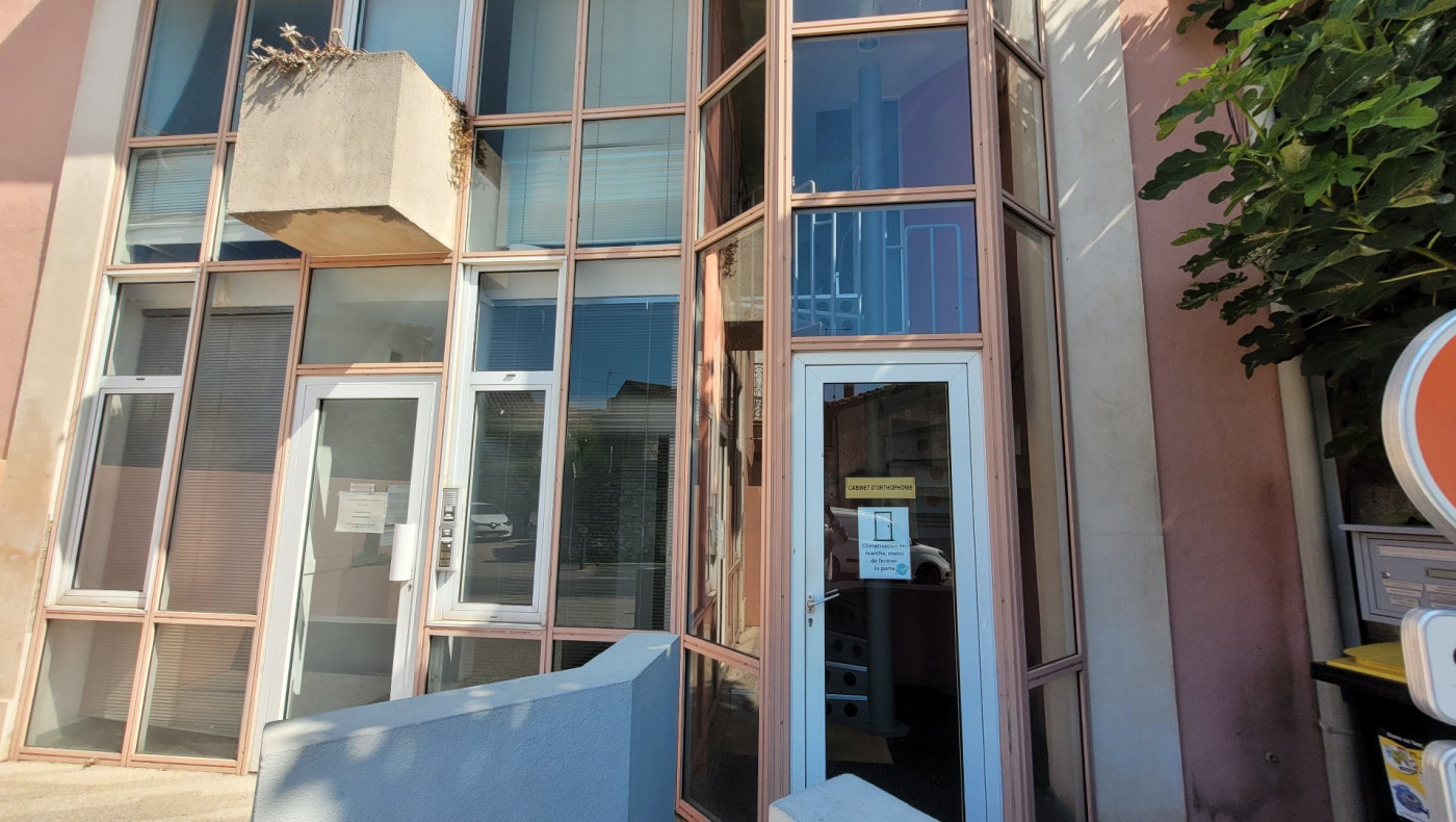 location Bureau Saint Gely Du Fesc - Photo 1