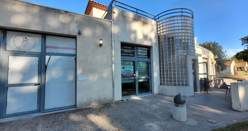 location Local commercial Saint Jean De Vedas