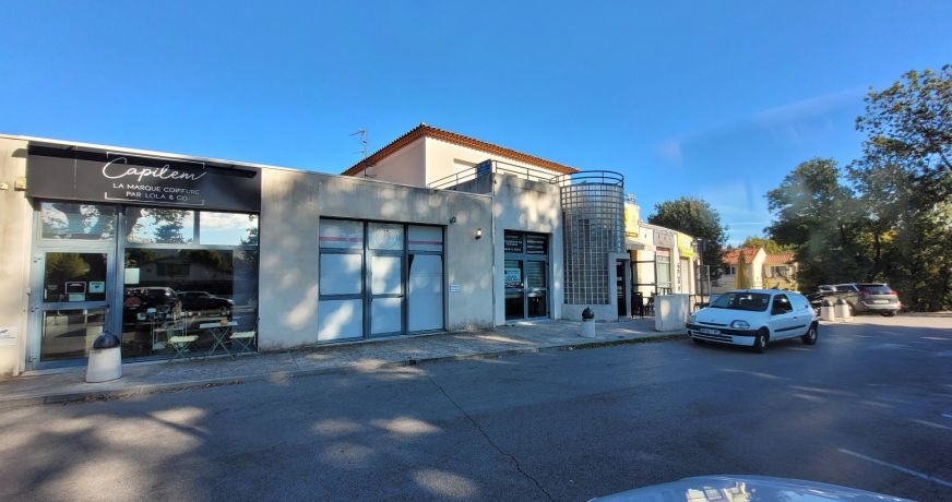 location Local commercial Saint Jean De Vedas