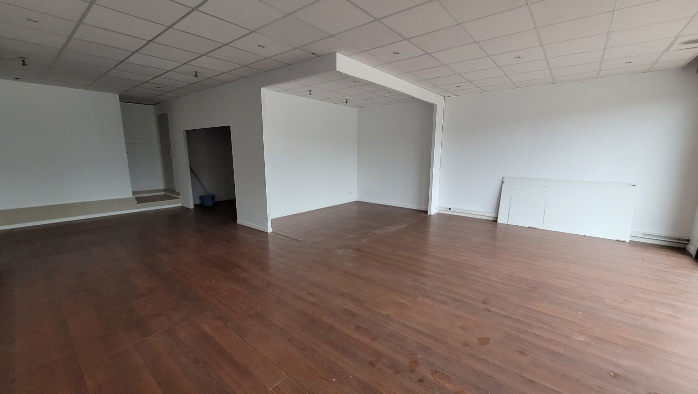 location Local commercial Le Cres - Photo 2