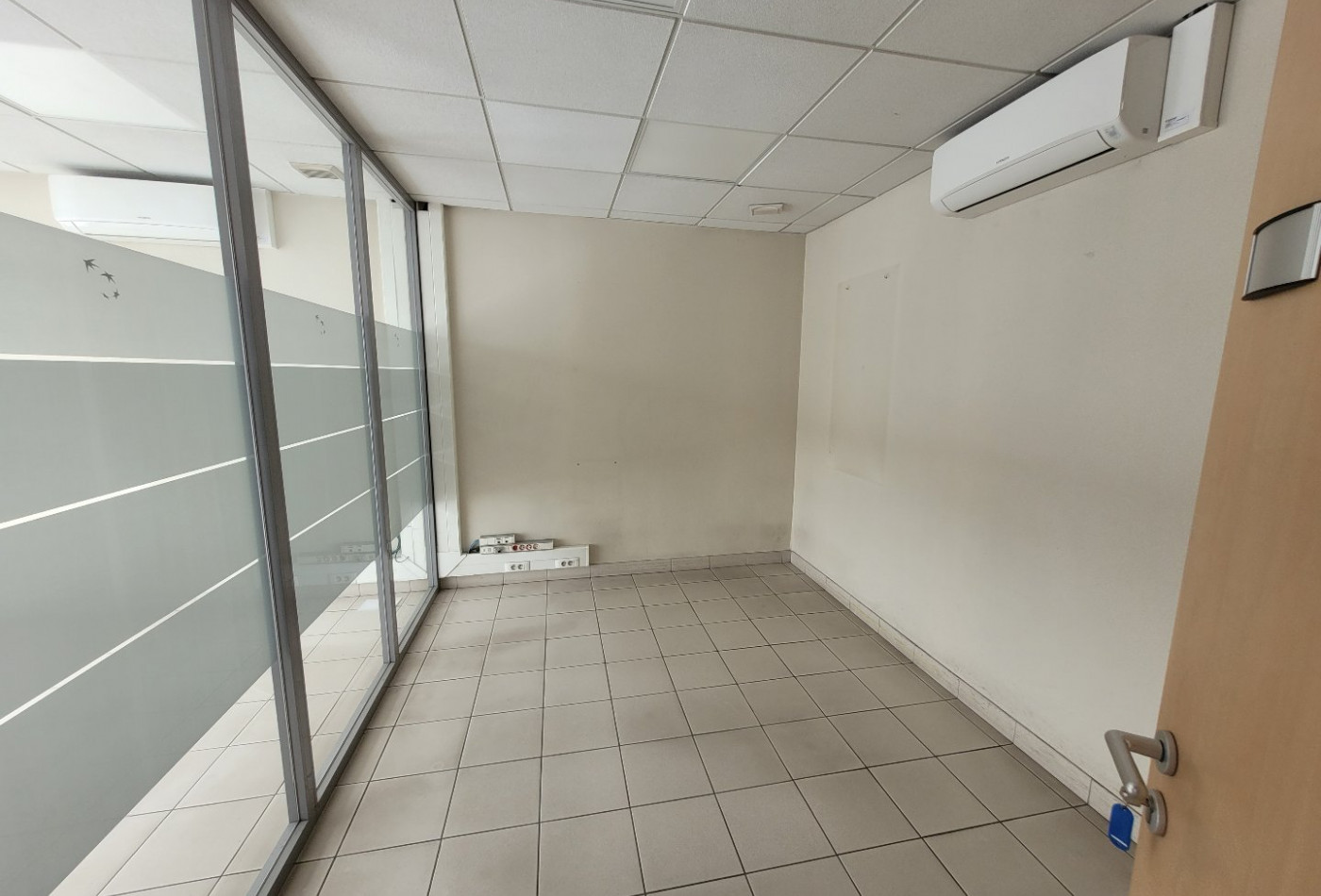 location Local commercial Montpellier - Photo 5