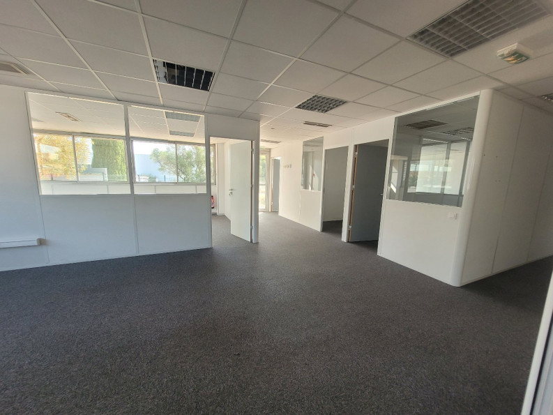 location Bureau Saint Jean De Vedas - Photo 2