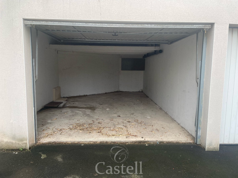 vente Garage Agde - Photo 2