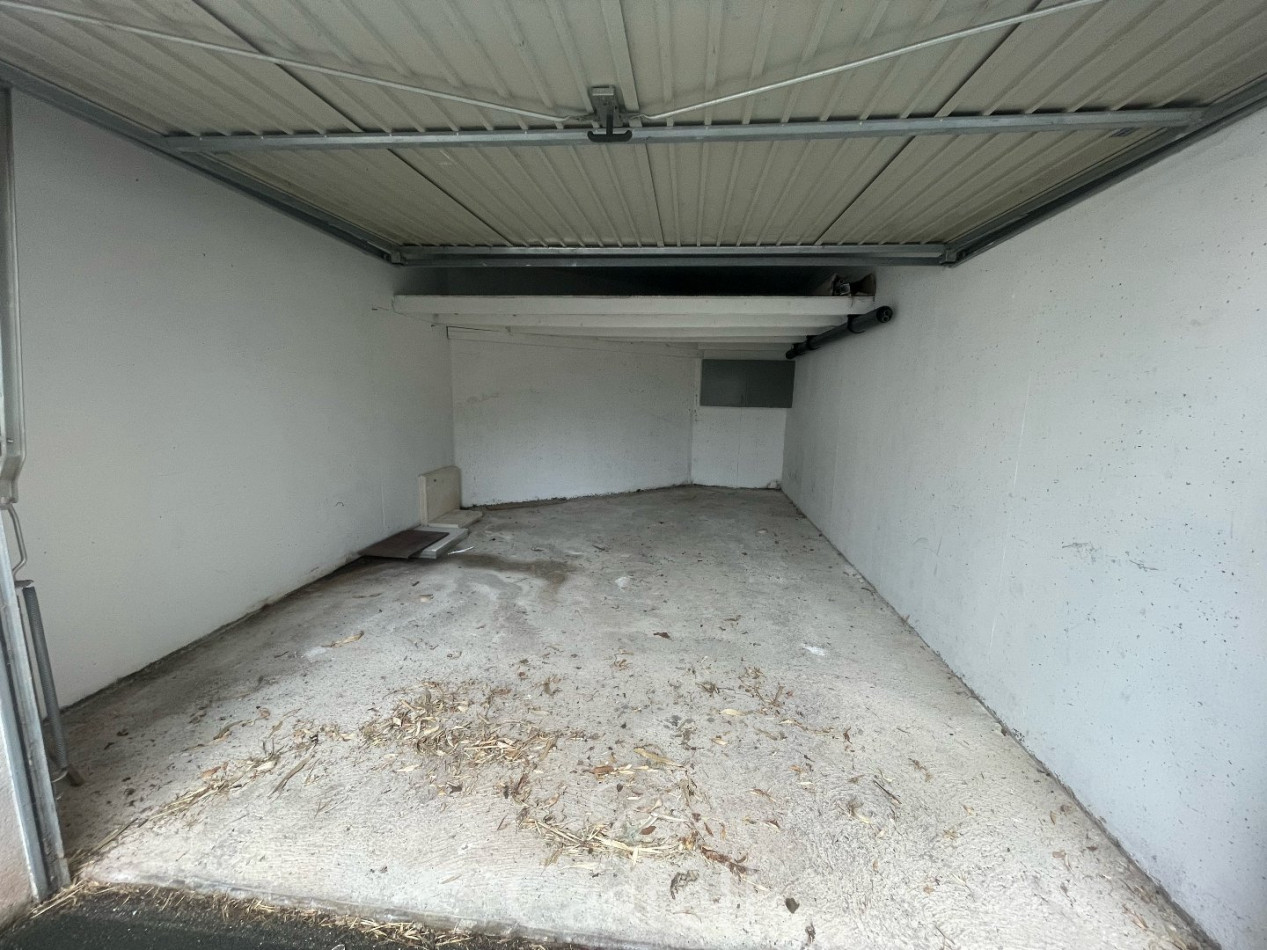 sale Garage Agde - Photo 2