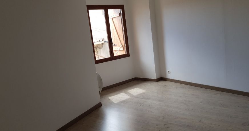 location Maison de village Causses Et Veyran