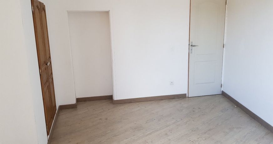 location Maison de village Causses Et Veyran