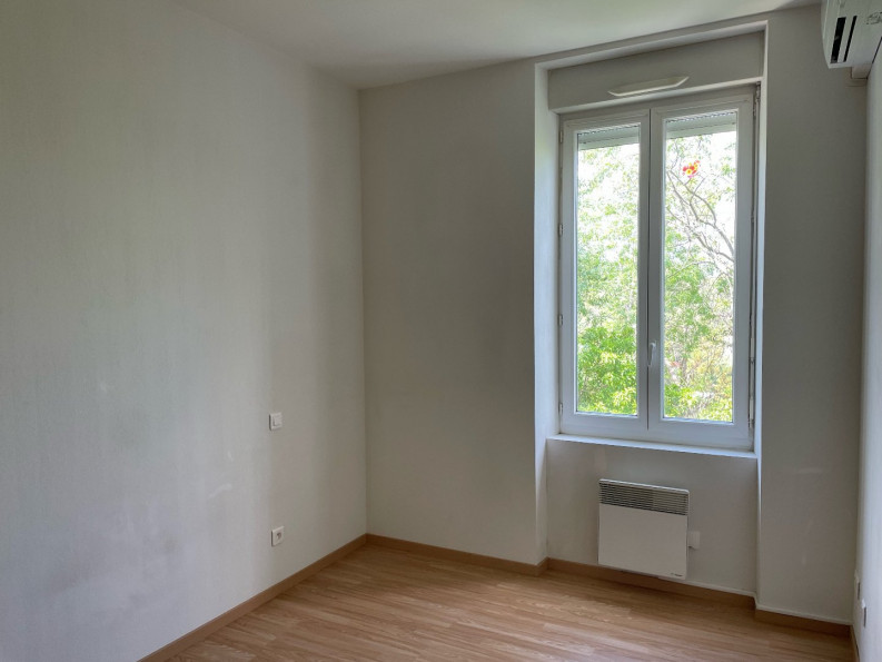 location Appartement Prades Sur Vernazobre - Photo 3