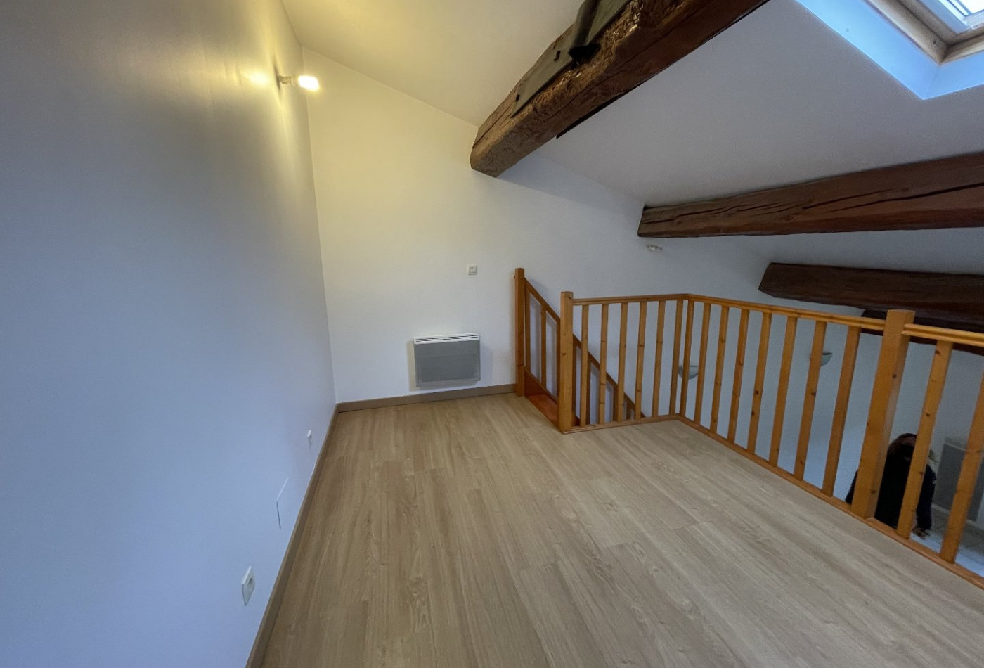 location Appartement Cers - Photo 5