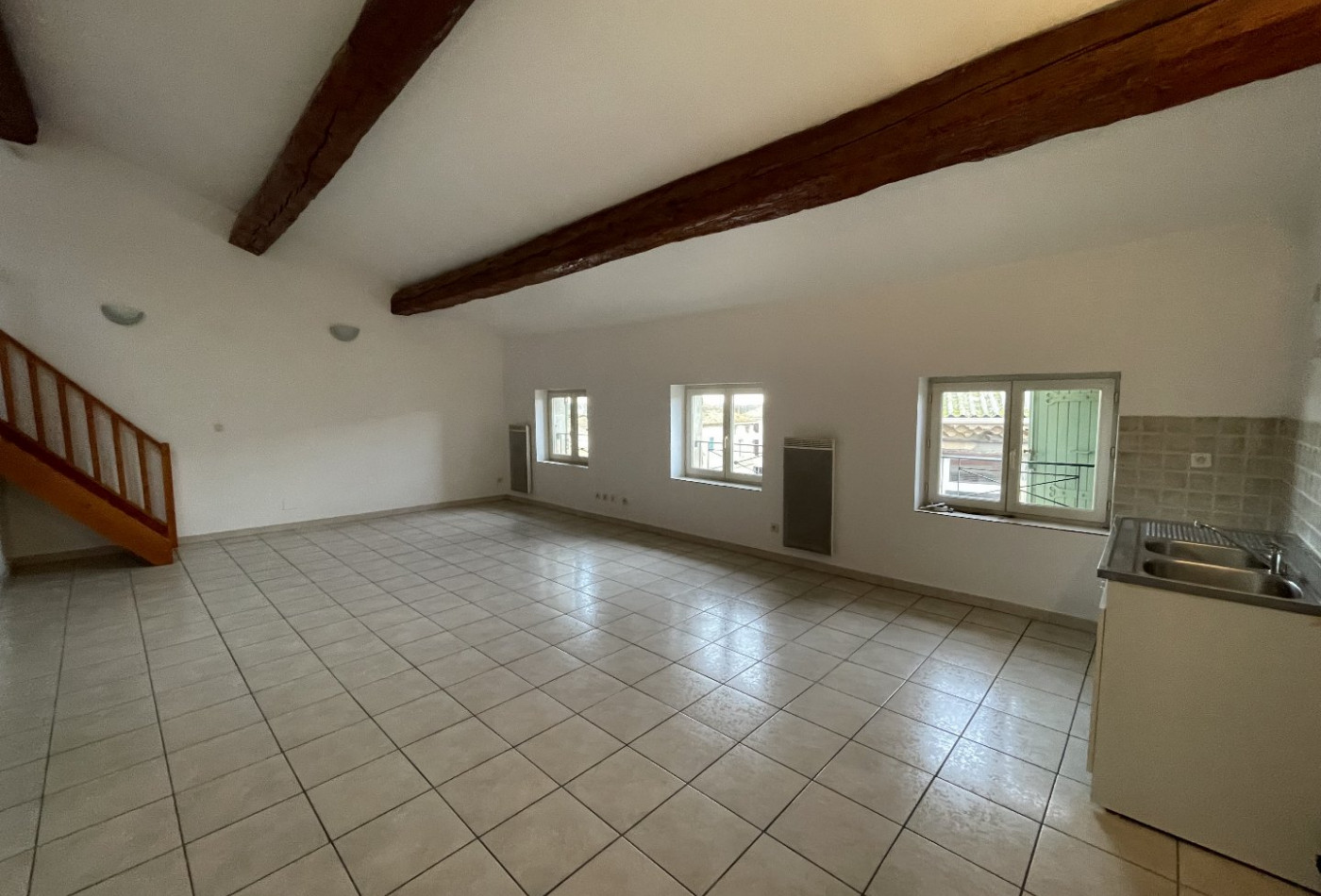 location Appartement Cers - Photo 1