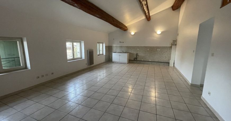 location Appartement Cers