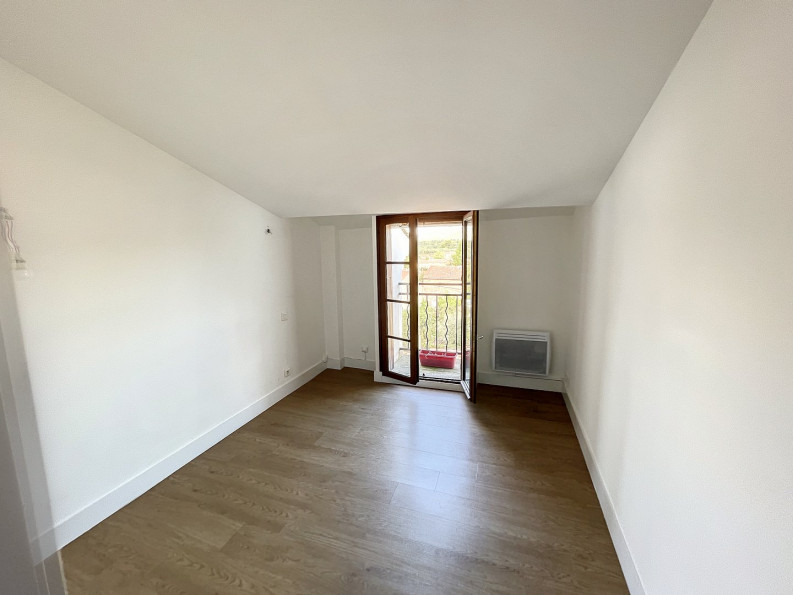 location Appartement 1960 Saint Chinian - Photo 2