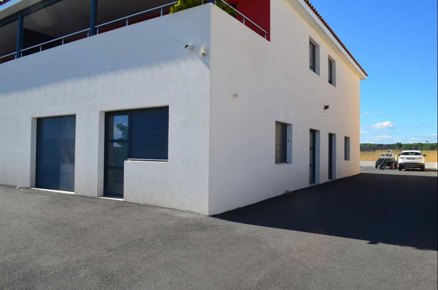 location Local artisanal Juvignac - Photo 3