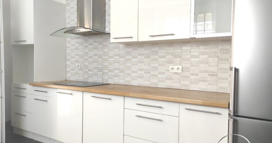 location Maison de village Saint Andre De Sangonis