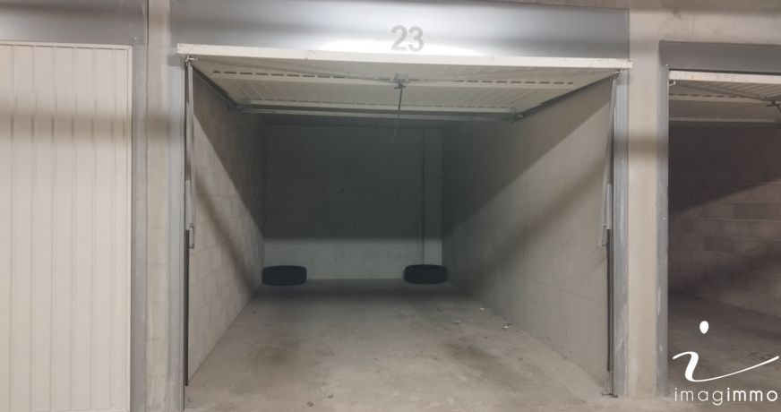 vente Garage Prades Le Lez