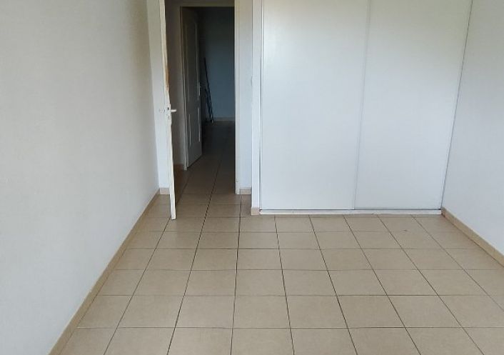 à louer Appartement Maraussan