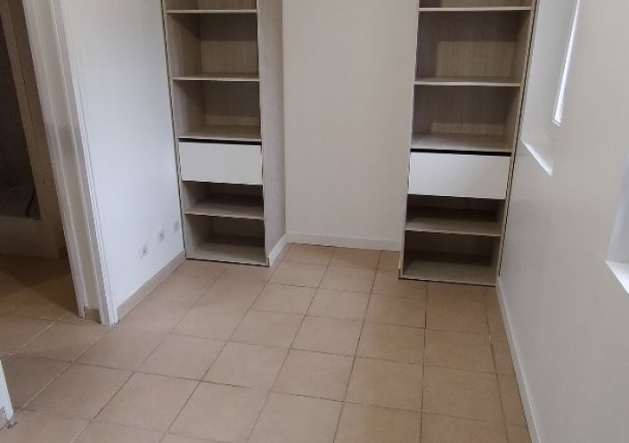 à louer Maison de village Maraussan