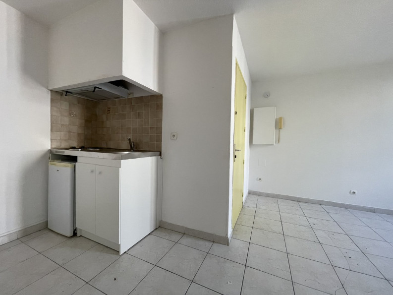 location Appartement Pezenas - Photo 3