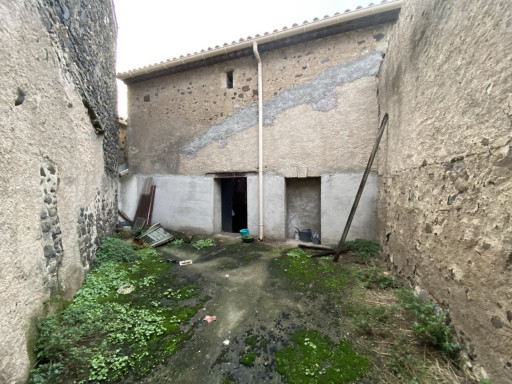 à vendre Remise en pierre Lezignan La Cebe