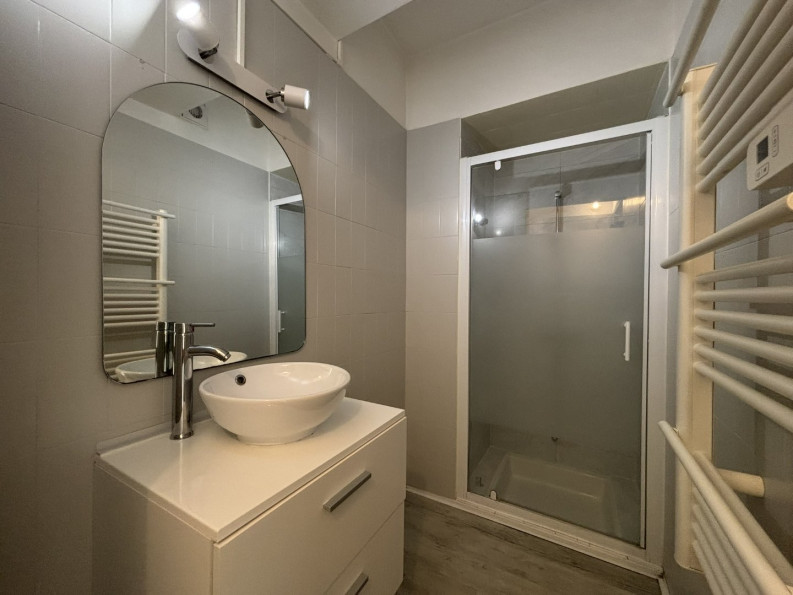 location Appartement rénové Montagnac - Photo 5