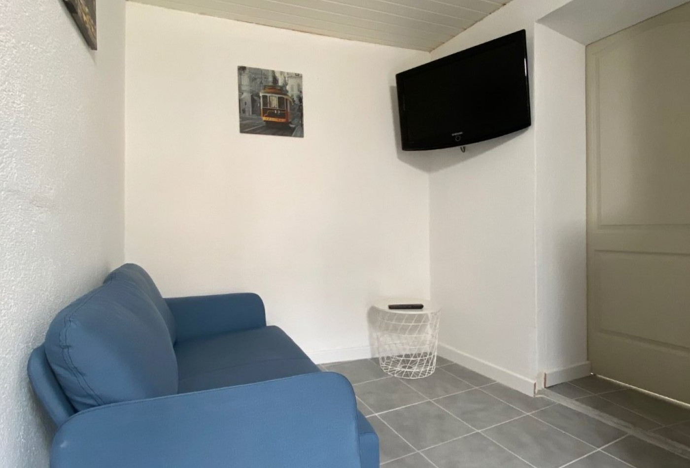 location Appartement rénové Pezenas - Photo 2