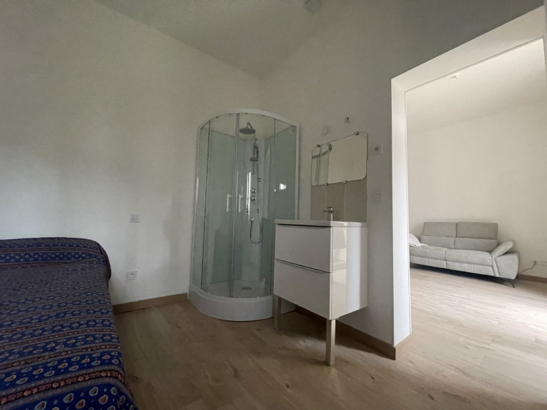 location Appartement rénové Pezenas - Photo 6