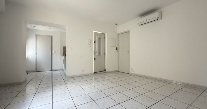 location Appartement rénové Pezenas