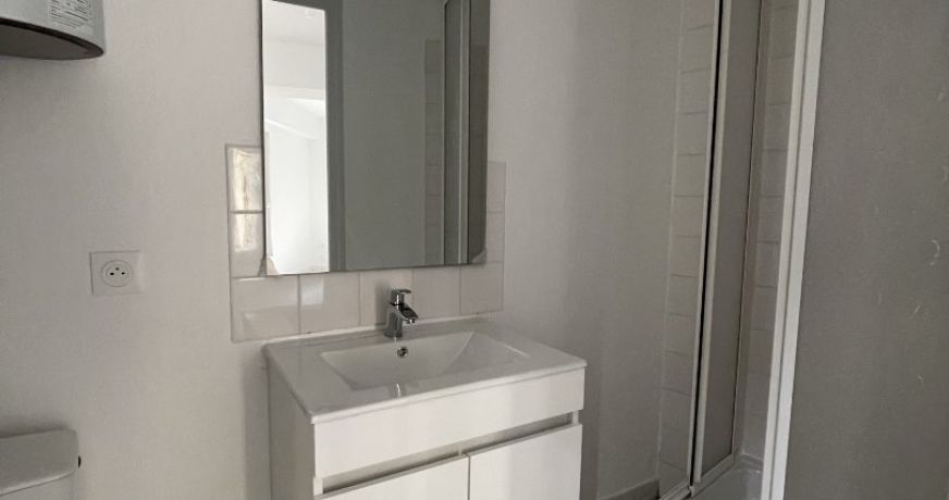 location Appartement rénové Pezenas