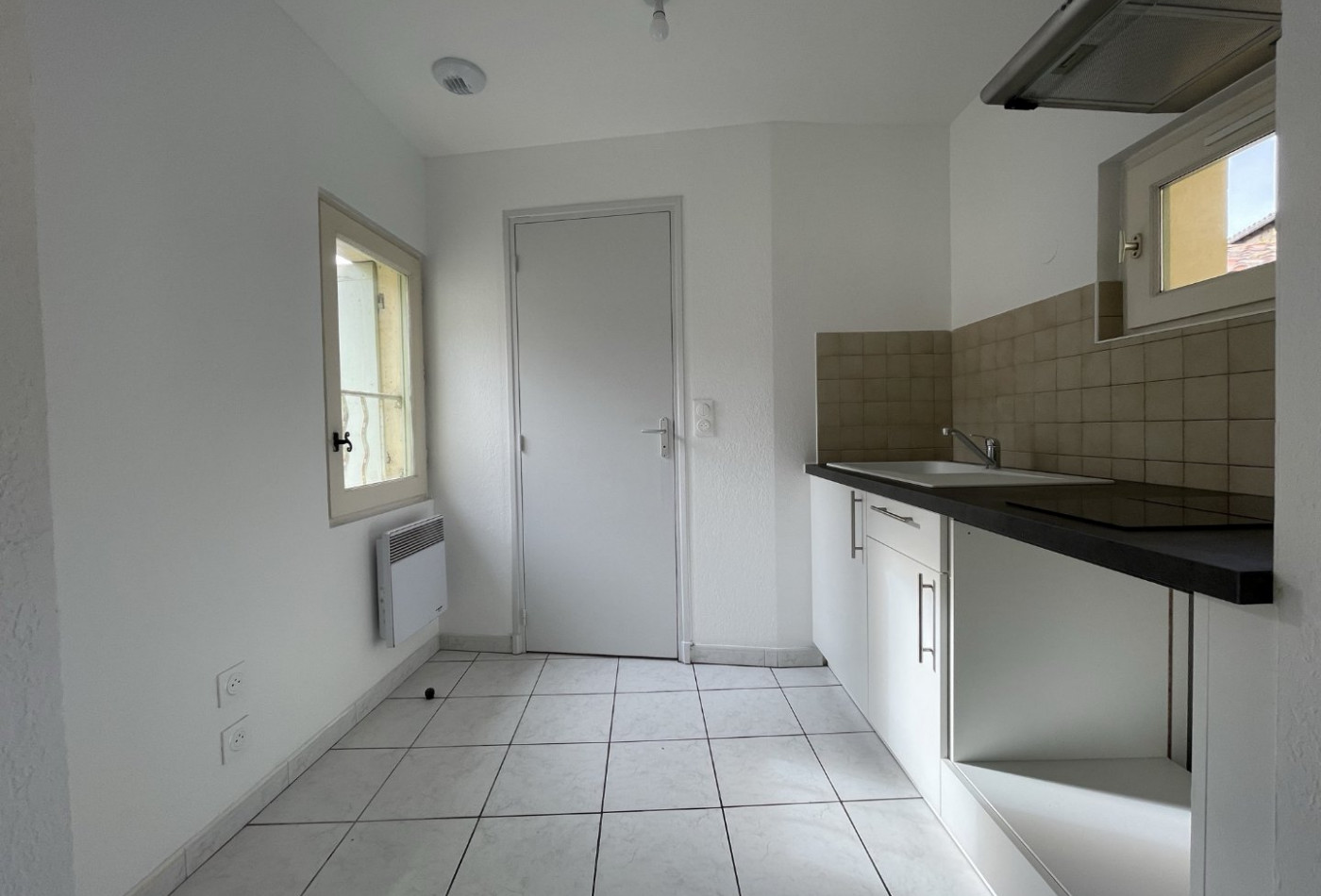 location Appartement rénové Pezenas - Photo 4