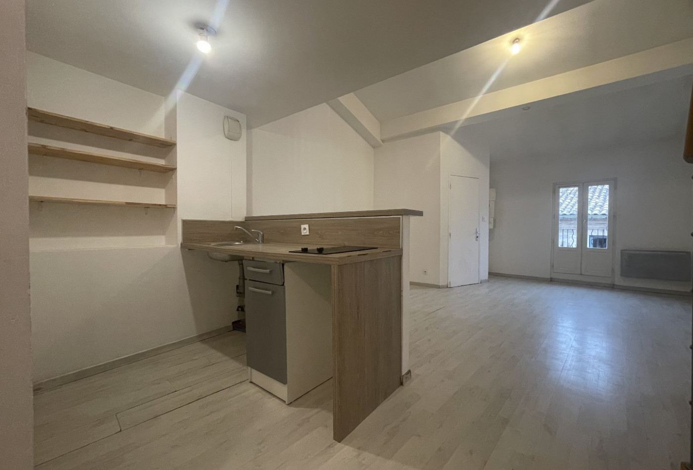 location Appartement mezzanine Pezenas - Photo 2