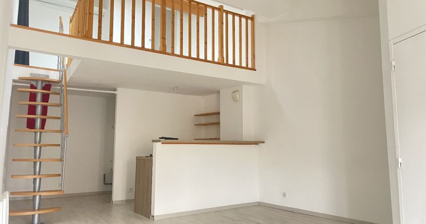 location Appartement mezzanine Pezenas
