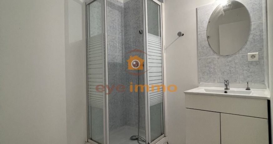 sale Immeuble de rapport Adissan