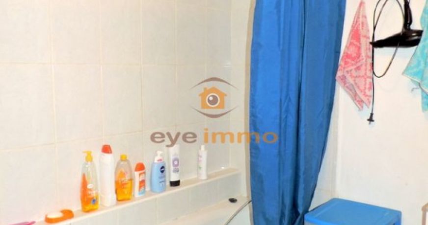 sale Immeuble de rapport Adissan