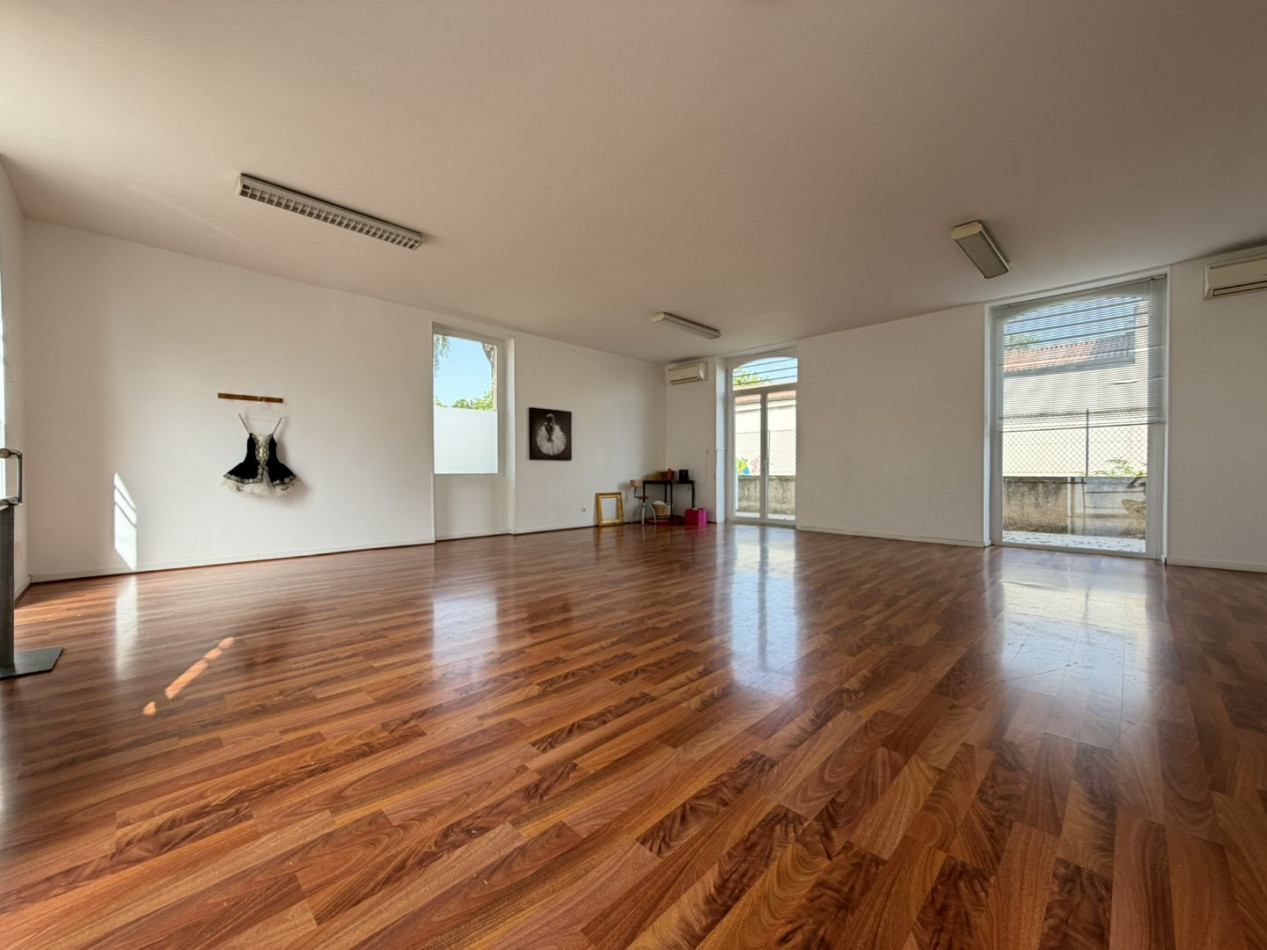 location Local commercial Pezenas - Photo 1