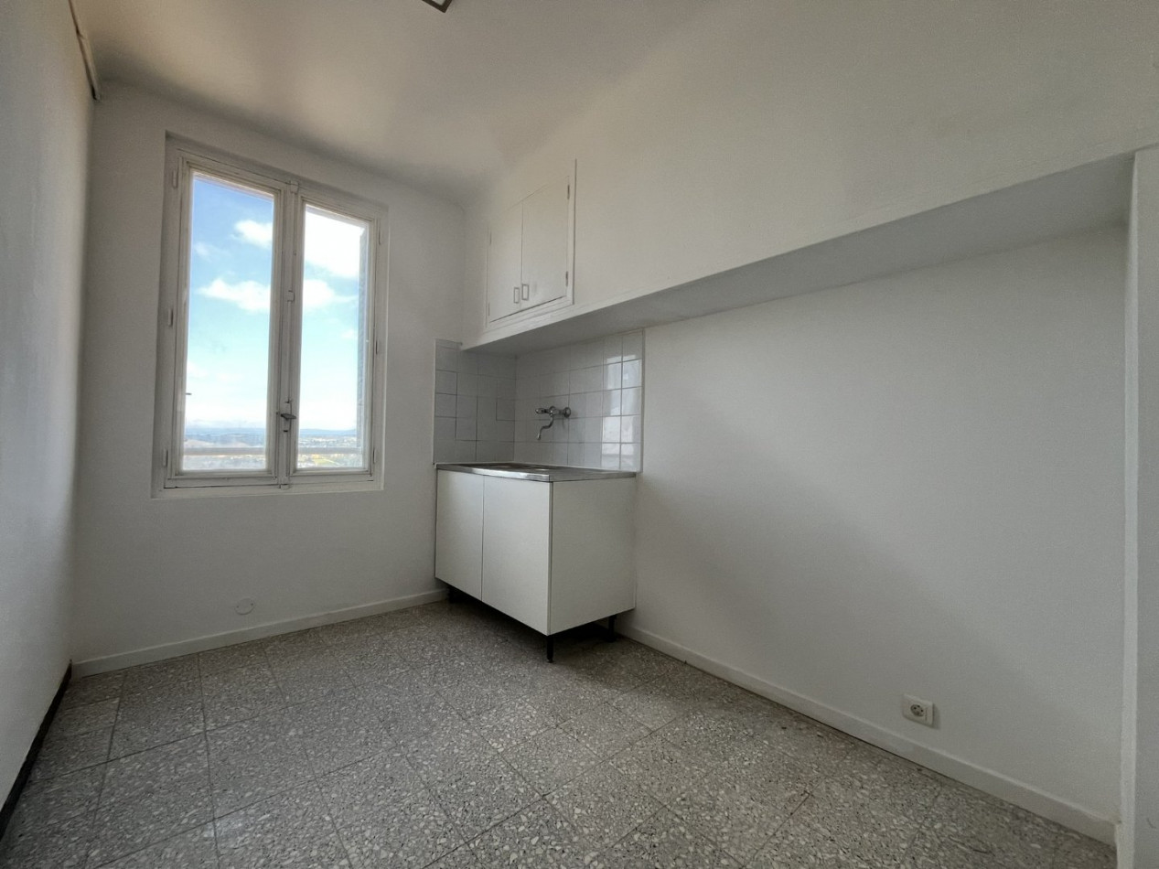 location Appartement rénové Beziers - Photo 3