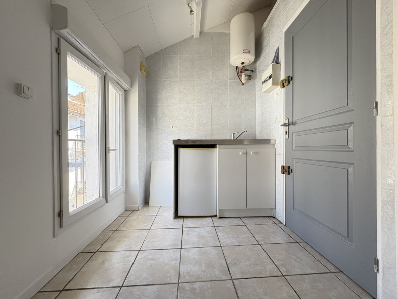 location Studio mezzanine Beziers - Photo 4