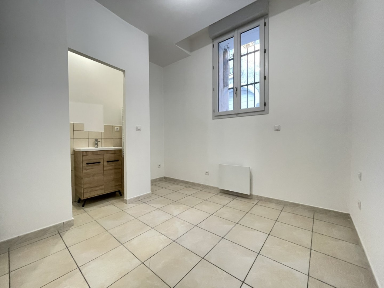 location Appartement rénové Lespignan - Photo 4