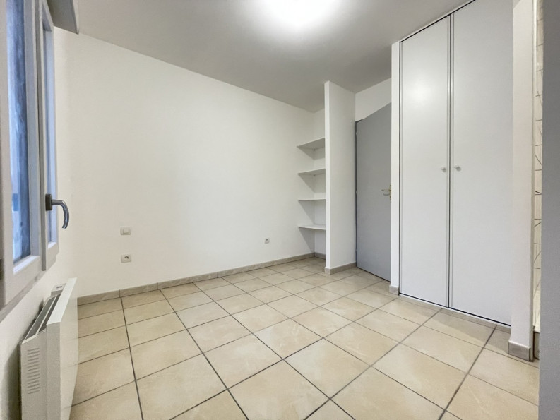 location Appartement rénové Lespignan - Photo 6