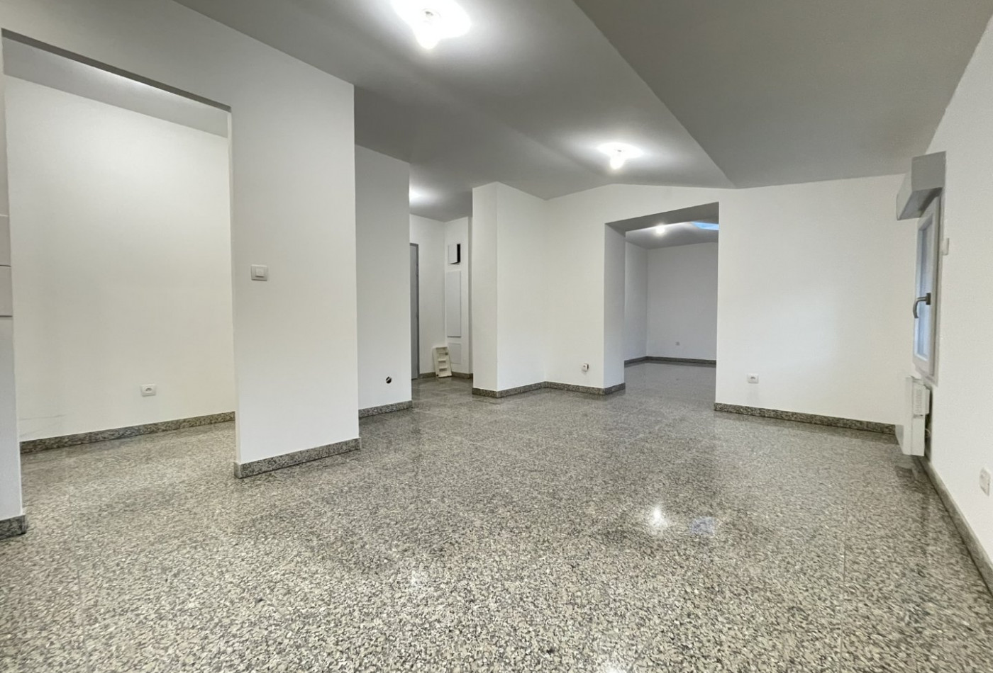 location Appartement rénové Lespignan - Photo 2