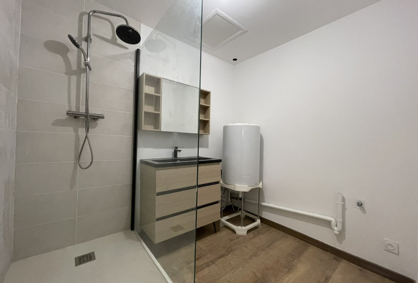 location Appartement rénové Beziers - Photo 6