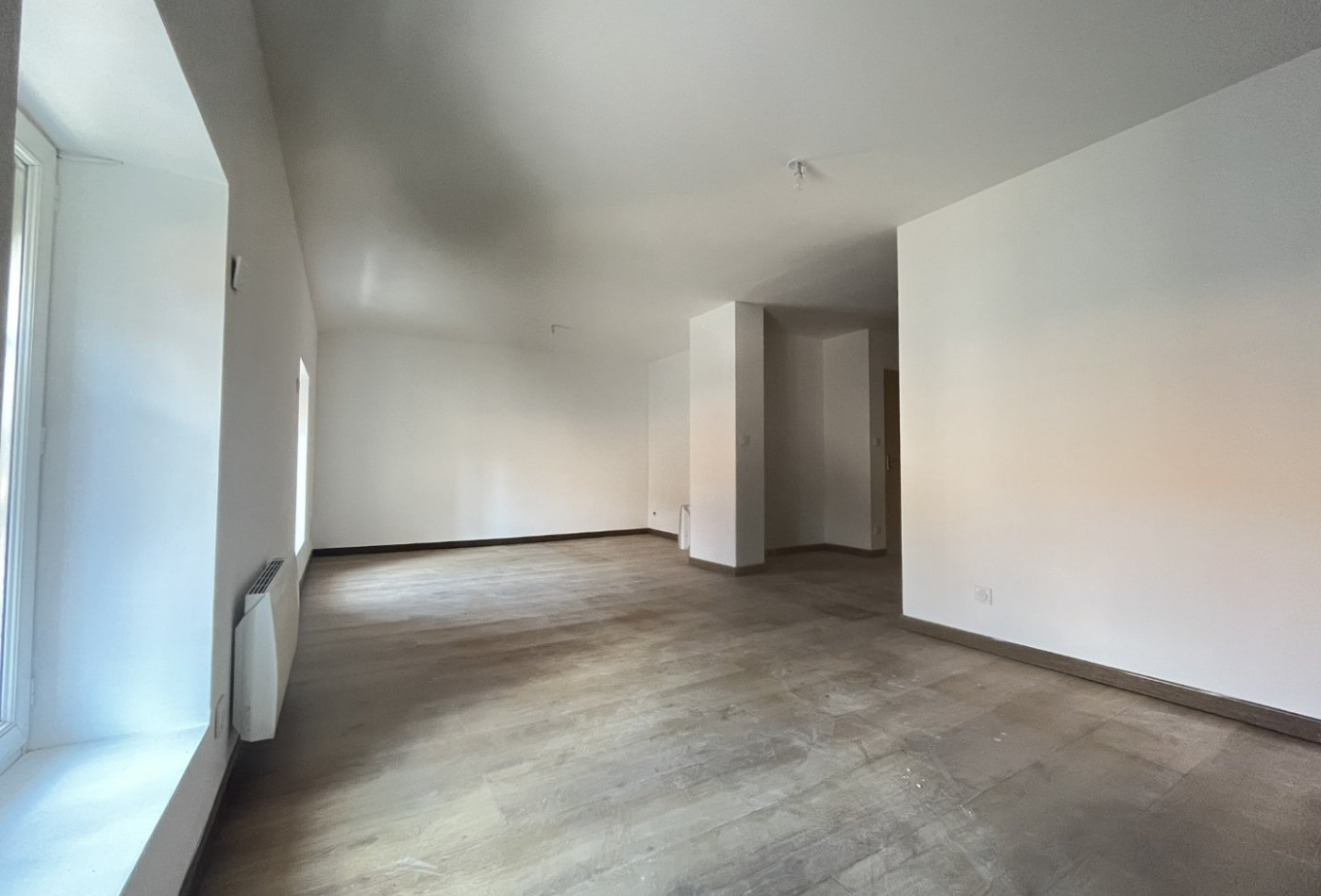 location Appartement rénové Beziers - Photo 2