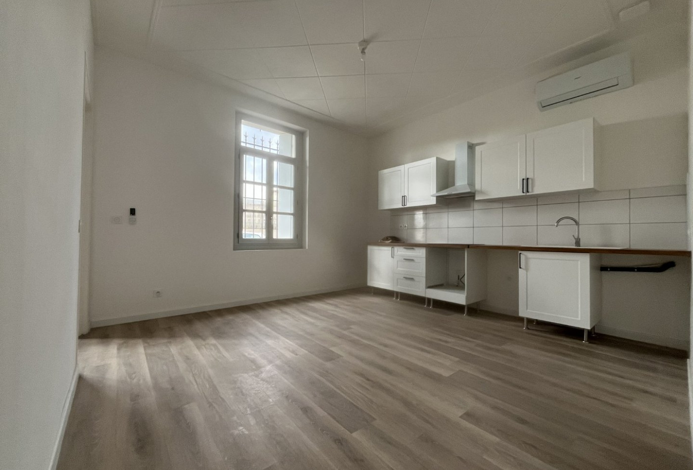 location Appartement rénové Beziers - Photo 1