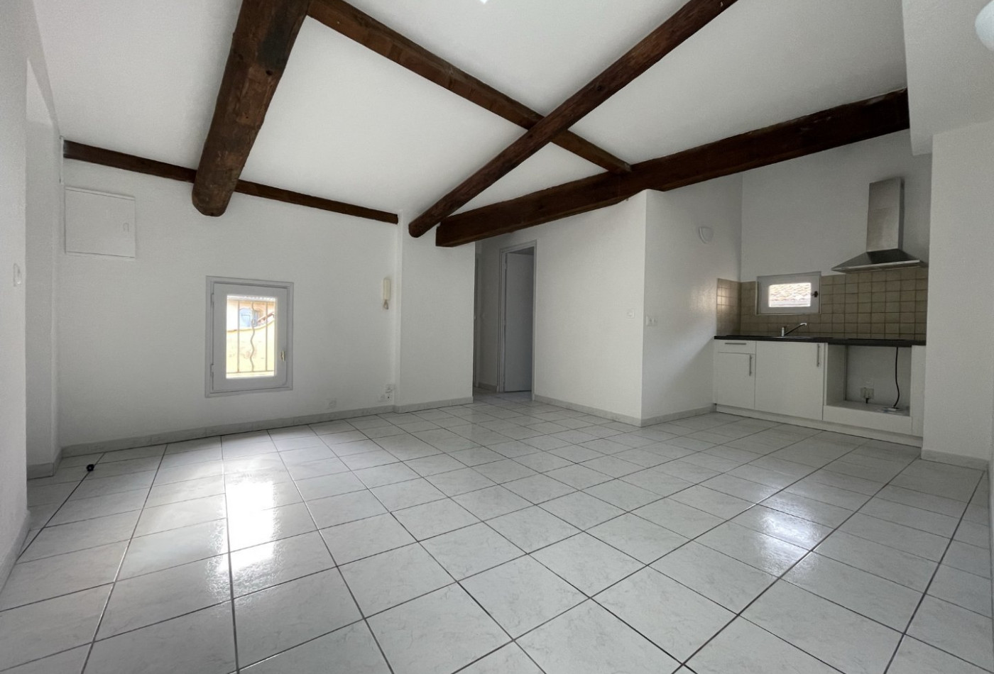 location Appartement rénové Pezenas - Photo 1