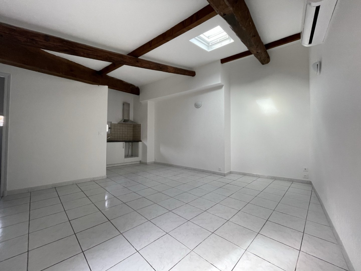 location Appartement rénové Pezenas - Photo 2