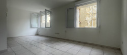 location Bureau Serignan