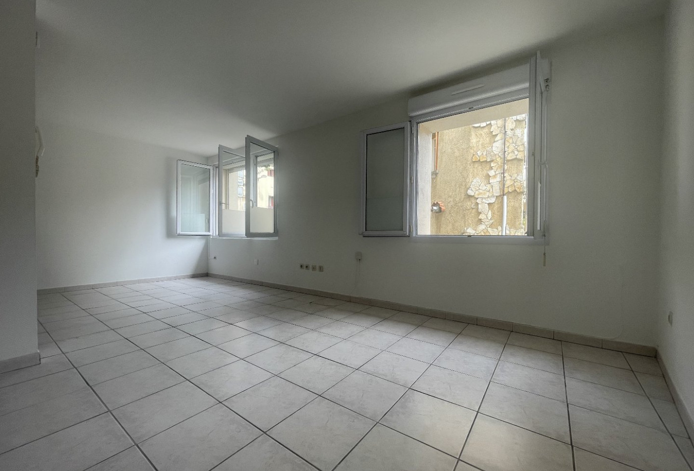 location Bureau Serignan - Photo 4