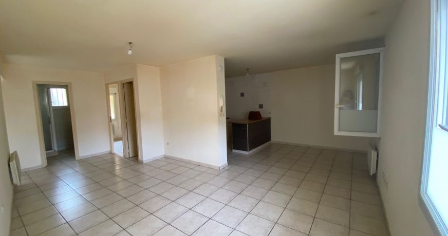 location Bureau Serignan