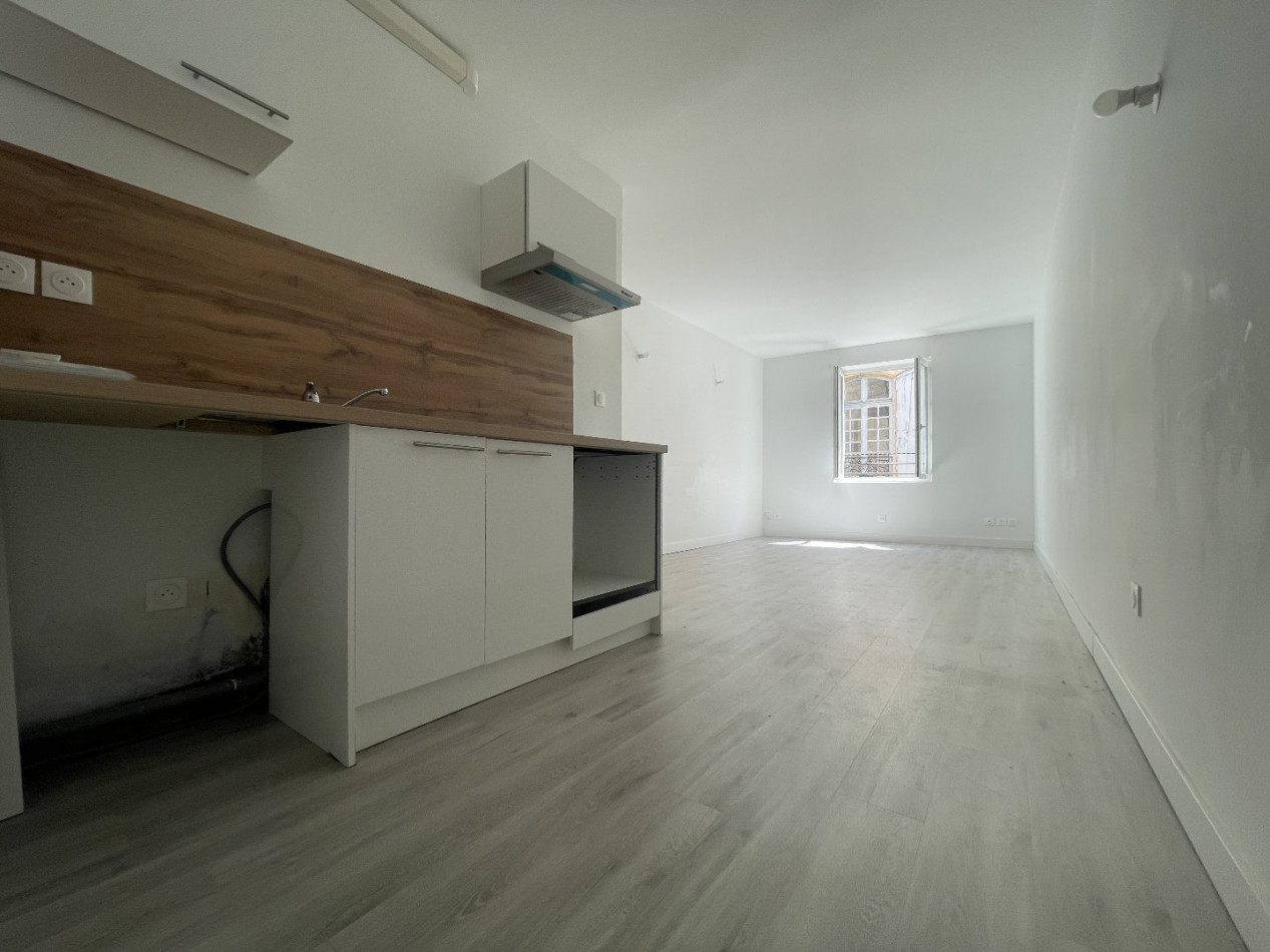 location Appartement Pezenas - Photo 1