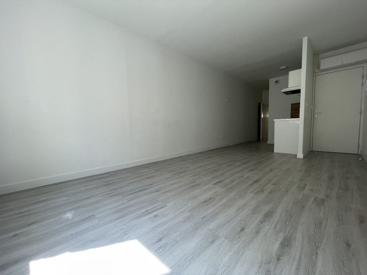 location Appartement Pezenas - Photo 2