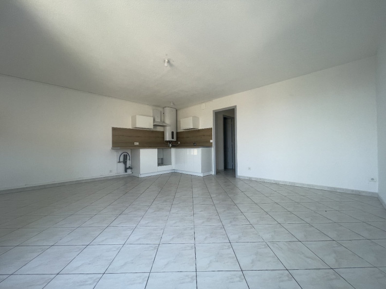 location Appartement Espondeilhan - Photo 2