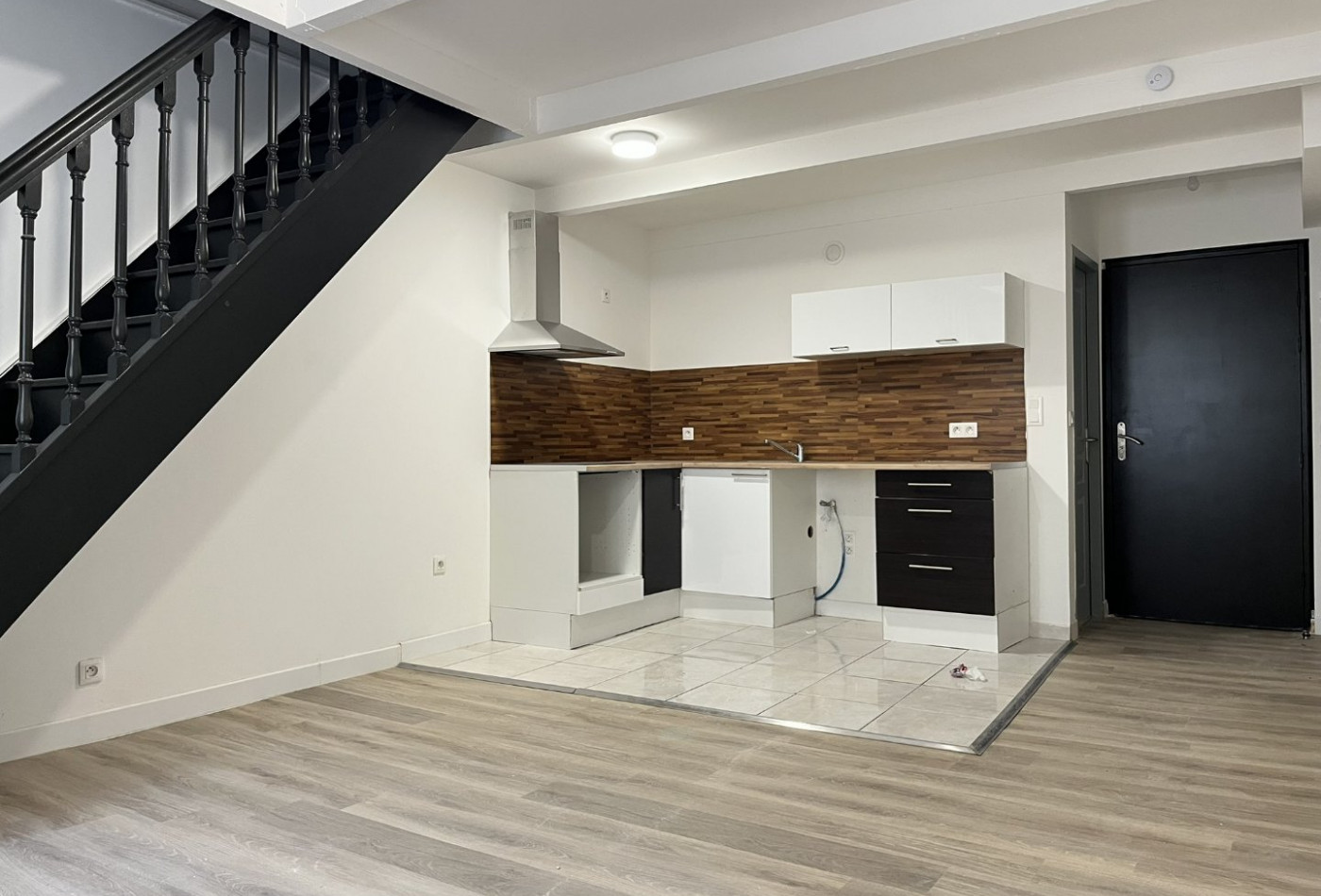 location Duplex Nissan Lez Enserune - Photo 1